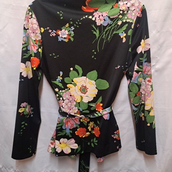 Vtg 70s/80s black floral long-sleeved open front belted cardigan with pockets - Picture 8 of 8